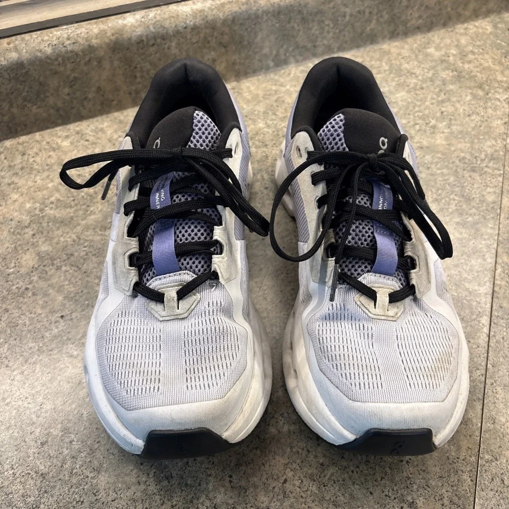 ON Cloudrunner 2 Nimbus Blue Women's Sz 8.5 Purple Very Good W/ Dirt Stains - Picture 2 of 12